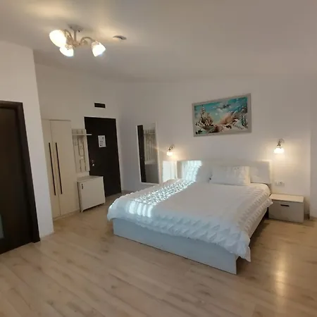 La Amy Apartment Pangarati Exterior foto
